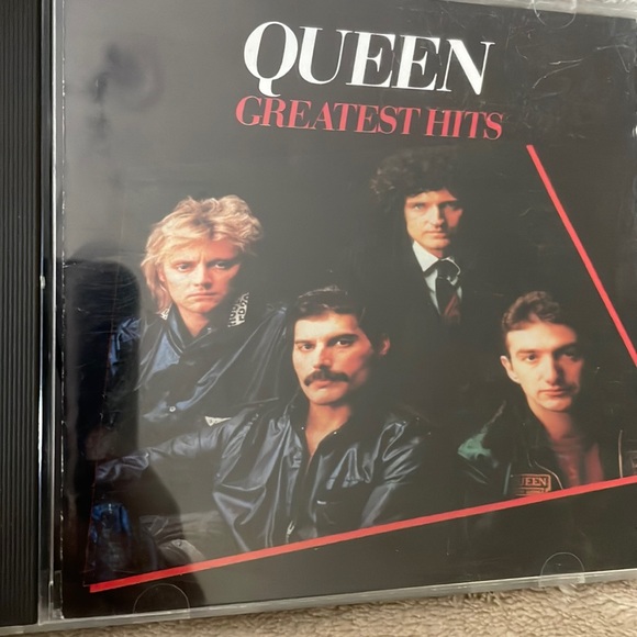 Other - 💿🎶💿 Queen Greatest Hits CD 💿🎶💿